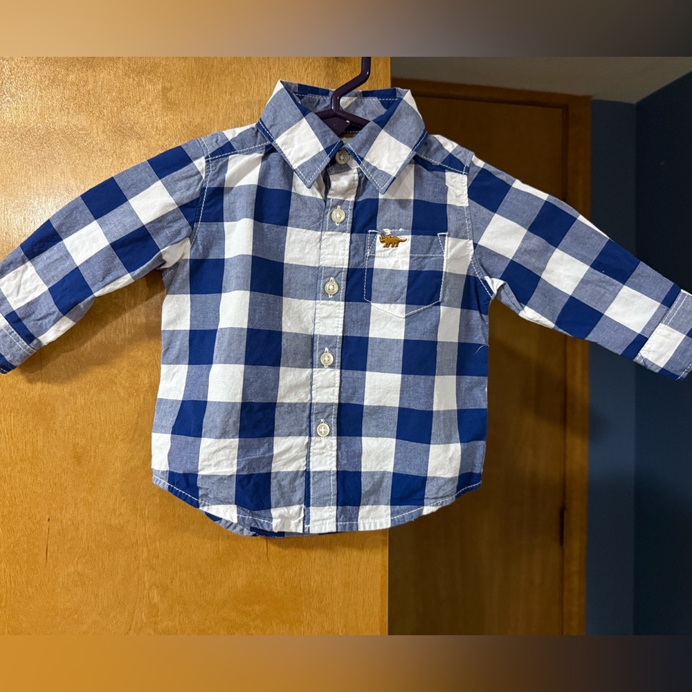 Carters 6M Infant Boy button down dress shirt in Blue/White Buffalo Plaid